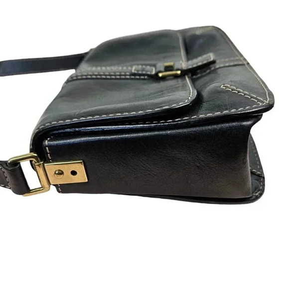 Fossil Handbag Black Leather Shoulder Bag Small Stitch Trim Brass‎ Accent - Picture 4 of 9